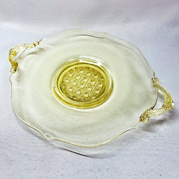 Lancaster Landrum Cane Topaz Two Handle Plate Lemon Yellow Vintage Glass - Picture 4 of 7